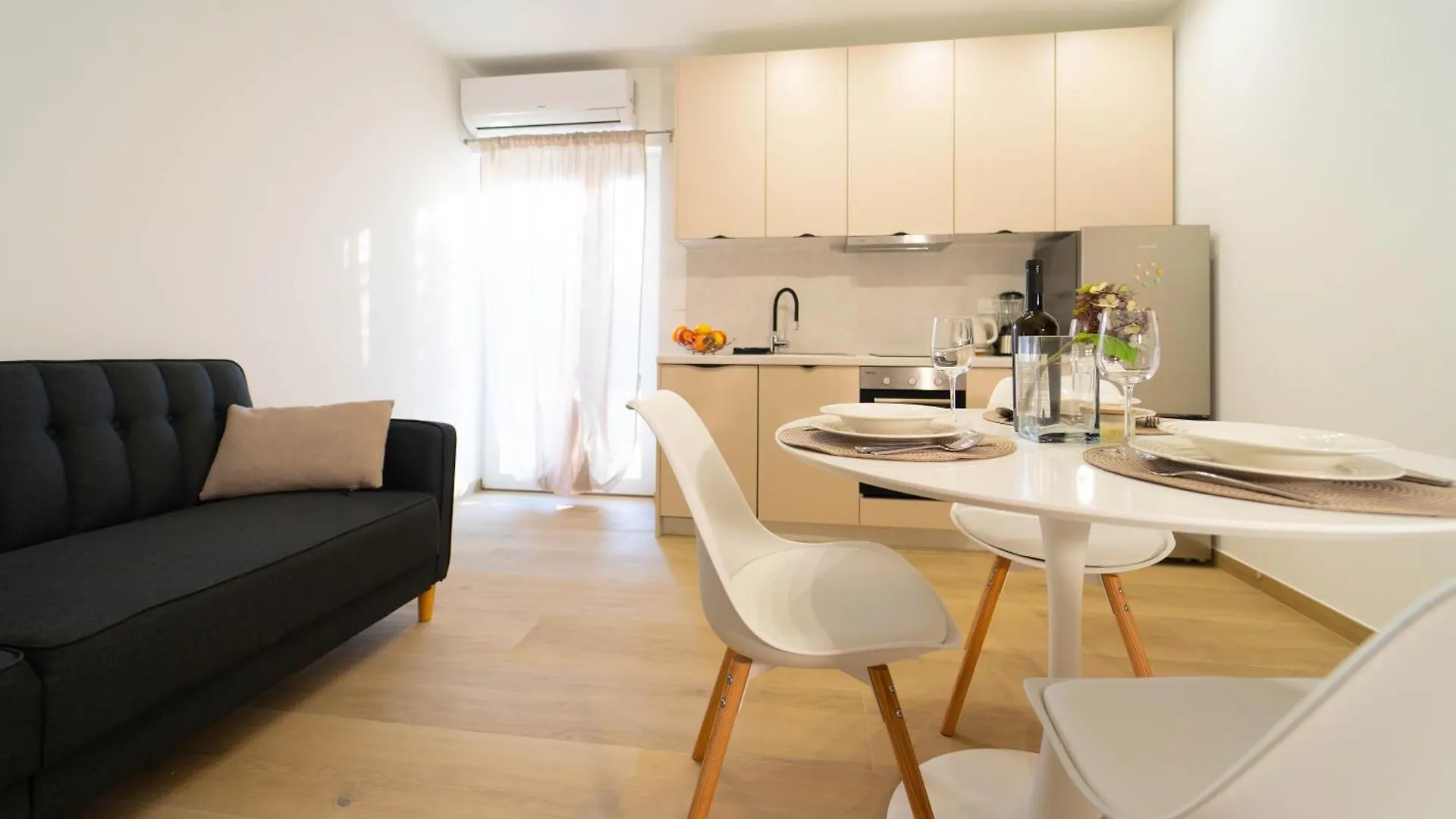 Apartments Anna Zadar